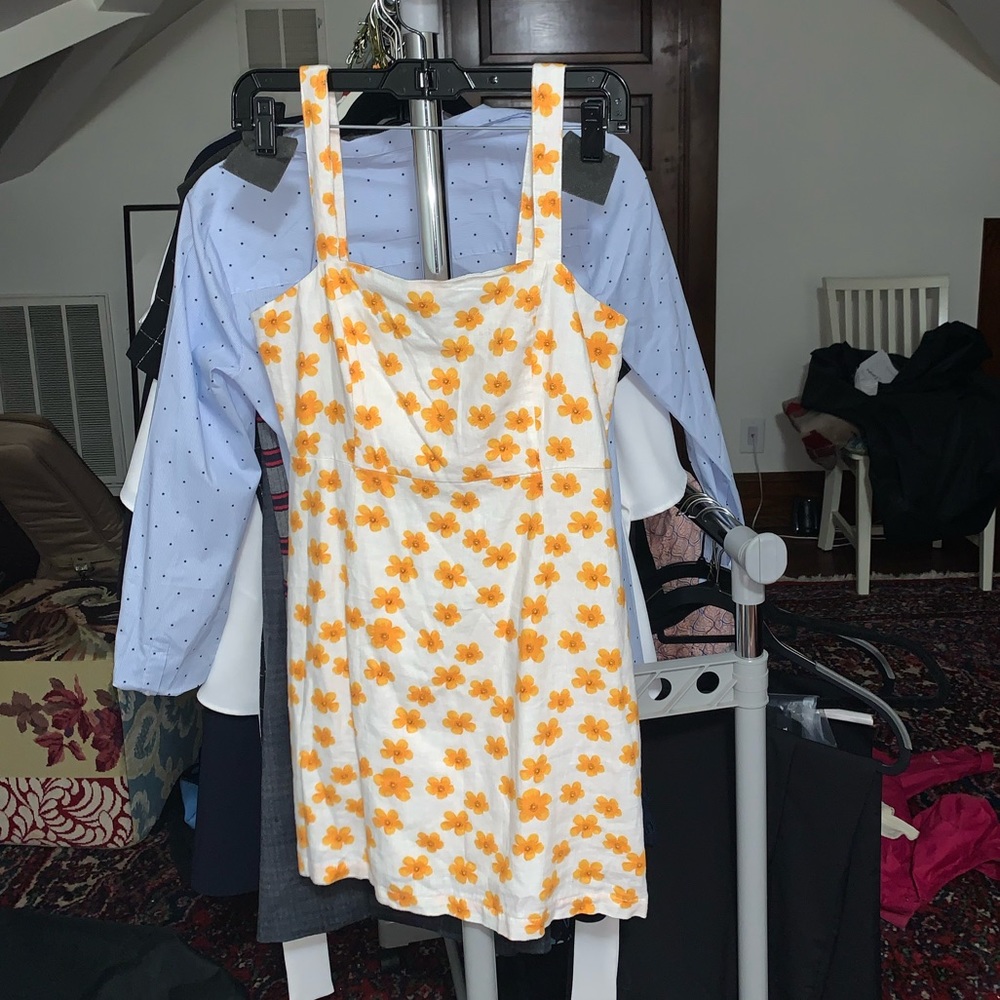 Cute summer flowery dress!!